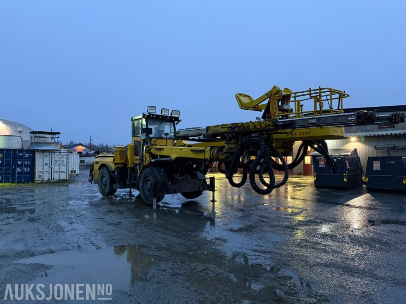 2012 Atlas Copco Boomer E2C Borerigg, To-bom oppsett med integrert kurv - Foreuse: photos 3 2012 Atlas Copco Boomer E2C Borerigg, To-bom oppsett med integrert kurv - Foreuse: photos 3