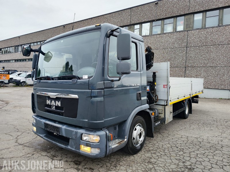 2012 MAN TGL 8.220 Planbil med Hiab XS 055 B-2 HIDUO kran - Camion grue: photos 2 2012 MAN TGL 8.220 Planbil med Hiab XS 055 B-2 HIDUO kran - Camion grue: photos 2