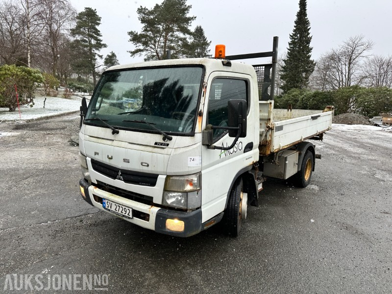 2012 Mitsubishi Fuso Canter 7C15 3-veis tipp, 126125km - Camion plateau: photos 1 2012 Mitsubishi Fuso Canter 7C15 3-veis tipp, 126125km - Camion plateau: photos 1