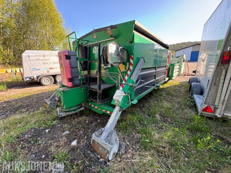 2013 ATC Asfalt Termo container med emulsjonstank / Asfalt lappemaskin - Matériel de chantier: photos 5 2013 ATC Asfalt Termo container med emulsjonstank / Asfalt lappemaskin - Matériel de chantier: photos 5