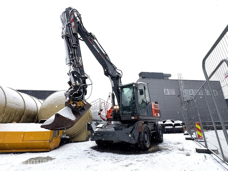 2013 Atlas 160 W - hjulgraver - VA-bom - 7 986 timer - tiltrotator og pusseskuffe - Pelle: photos 1 2013 Atlas 160 W - hjulgraver - VA-bom - 7 986 timer - tiltrotator og pusseskuffe - Pelle: photos 1