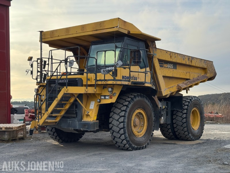 2013 Komatsu HD 605-7 Tipptruck - 994 HK - Tombereau: photos 1 2013 Komatsu HD 605-7 Tipptruck - 994 HK - Tombereau: photos 1