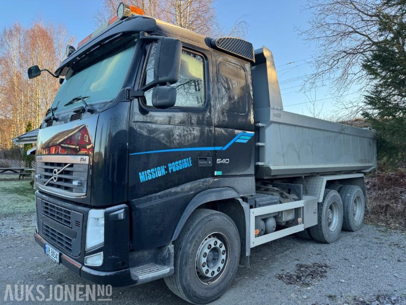2013 Volvo FH540 6X4 MAUR DUMPER TIPP HYDRAULIKK EU OK 11.2026 - Camion benne: photos 1 2013 Volvo FH540 6X4 MAUR DUMPER TIPP HYDRAULIKK EU OK 11.2026 - Camion benne: photos 1