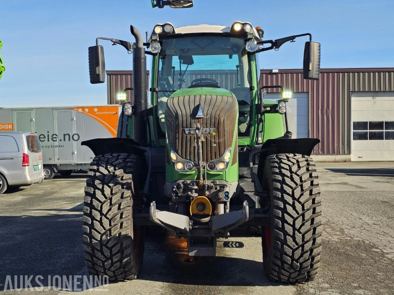 2014 Fendt 828 Vario PROFI PLUS 50 km/t - 6 DV Uttak - Front Hydr. + PTO - Tracteur agricole: photos 2 2014 Fendt 828 Vario PROFI PLUS 50 km/t - 6 DV Uttak - Front Hydr. + PTO - Tracteur agricole: photos 2