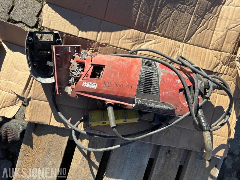 2014 Hilti DD200 kjernebormaskinm/rigg- rep.objekt/delemaskin. - Matériel de chantier: photos 1 2014 Hilti DD200 kjernebormaskinm/rigg- rep.objekt/delemaskin. - Matériel de chantier: photos 1