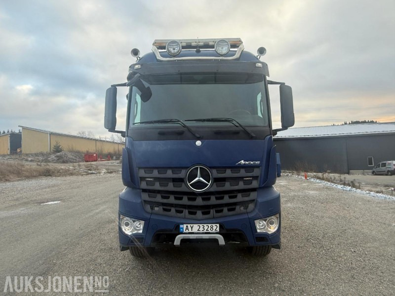 2014 Mercedes-Benz Arocs KROKBIL M/DUMPERKASSE EURO 6 SERVICEHISTORIKK NYLIG EU-GODKJENT 510HK - Camion ampliroll: photos 3 2014 Mercedes-Benz Arocs KROKBIL M/DUMPERKASSE EURO 6 SERVICEHISTORIKK NYLIG EU-GODKJENT 510HK - Camion ampliroll: photos 3