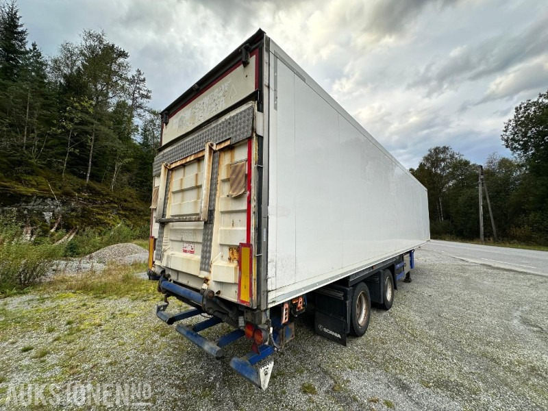 2014 Schmitz CARGOBULL SKO 20/LZG-13.4 FP 80/45 med lift - Semi-remorque frigorifique: photos 5 2014 Schmitz CARGOBULL SKO 20/LZG-13.4 FP 80/45 med lift - Semi-remorque frigorifique: photos 5