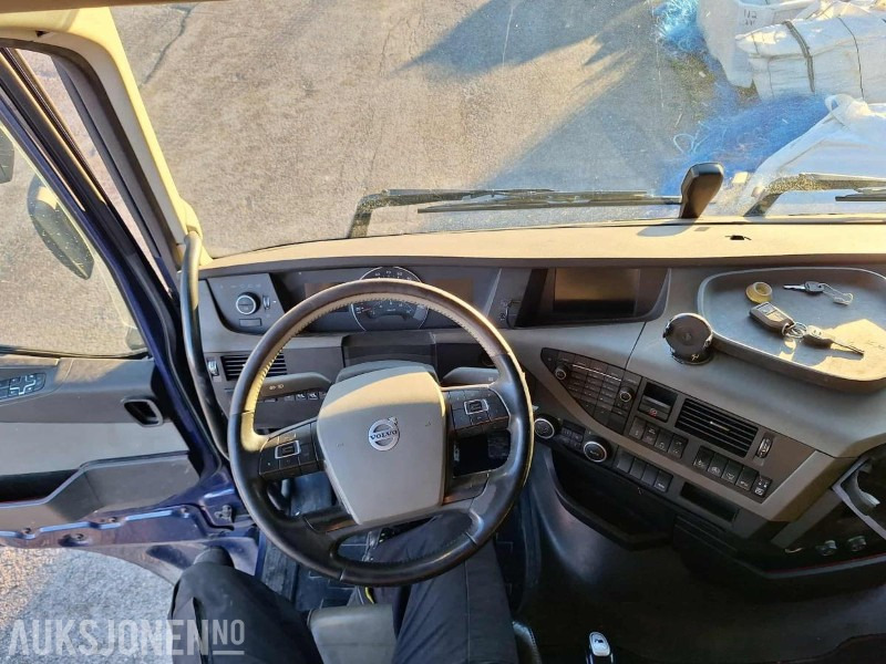 2014 Volvo FH540 6X2 Skapbil - Full sideåpning - Strøere - VBG - 697.000KM - Camion fourgon: photos 4 2014 Volvo FH540 6X2 Skapbil - Full sideåpning - Strøere - VBG - 697.000KM - Camion fourgon: photos 4