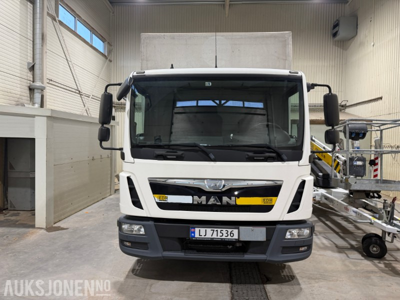 2015 MAN TGL 8.180 - Hengerfeste - Aircondition - 87.946 km - Bakløft - Camion fourgon: photos 2 2015 MAN TGL 8.180 - Hengerfeste - Aircondition - 87.946 km - Bakløft - Camion fourgon: photos 2