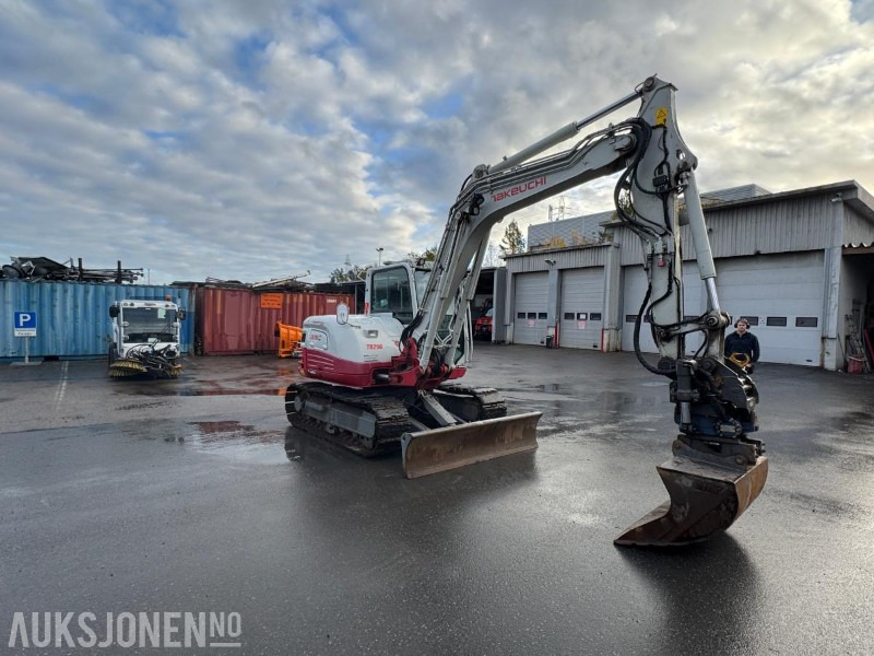 2015 Takeuchi TB290 beltegraver – tiltrotator, servicehistorikk, sentralsmøring og Webasto – godt utstyrt - Pelle: photos 2 2015 Takeuchi TB290 beltegraver – tiltrotator, servicehistorikk, sentralsmøring og Webasto – godt utstyrt - Pelle: photos 2
