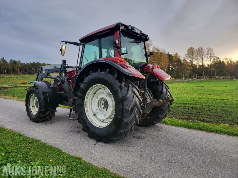 2015 Valtra N163 - Traktor med frontlaster - Tracteur agricole: photos 2 2015 Valtra N163 - Traktor med frontlaster - Tracteur agricole: photos 2
