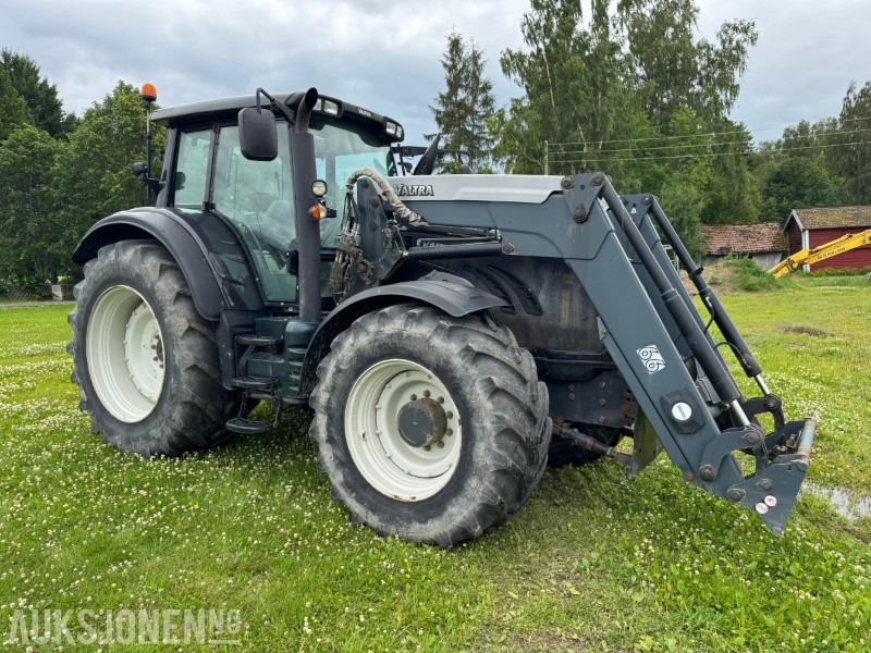 2015 Valtra T203 traktor med laster 50 km/t brøyterigget - Tracteur agricole: photos 2 2015 Valtra T203 traktor med laster 50 km/t brøyterigget - Tracteur agricole: photos 2