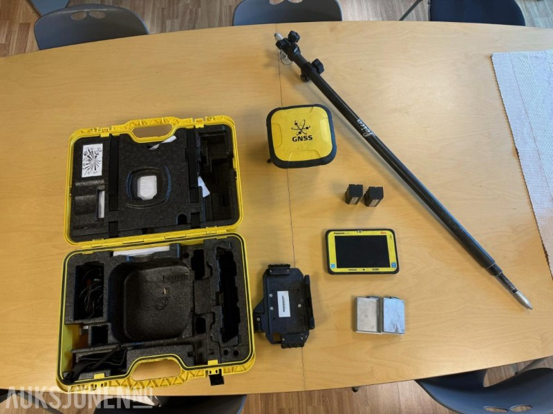 2016 LEICA ICON MÅLEBOK M/ANTENNE iCG60 OG STATIV - Matériel de chantier: photos 1 2016 LEICA ICON MÅLEBOK M/ANTENNE iCG60 OG STATIV - Matériel de chantier: photos 1