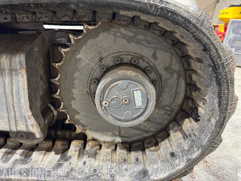 Mini pelle 2016 Mecalac 8MCR-T4 gravemaskin: photos 10 Mini pelle 2016 Mecalac 8MCR-T4 gravemaskin: photos 10