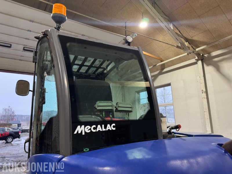 Mini pelle 2016 Mecalac 8MCR-T4 gravemaskin: photos 9 Mini pelle 2016 Mecalac 8MCR-T4 gravemaskin: photos 9