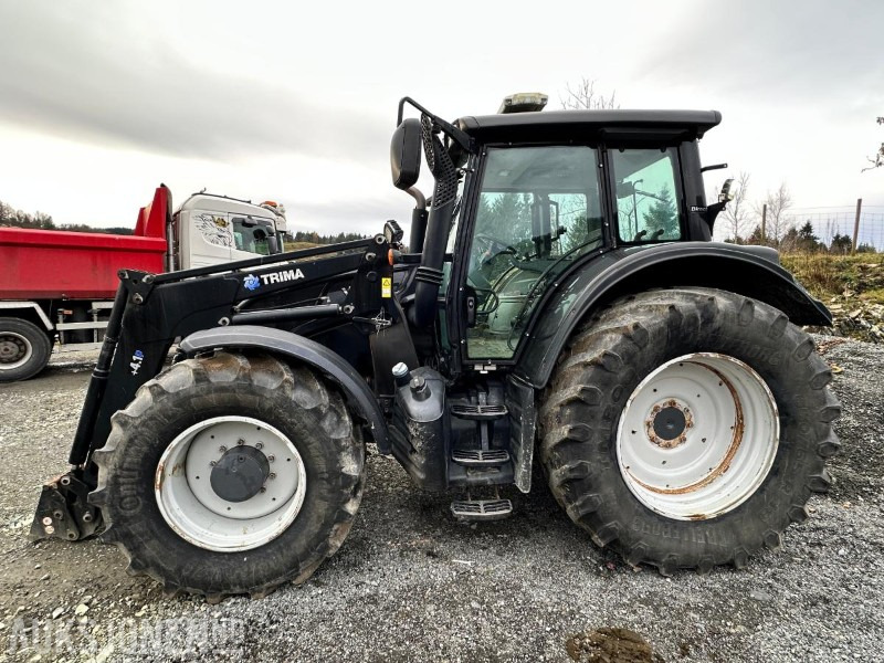 2016 Valtra N163 Direct m/Trima frontlaster, 6080 timer - Tracteur agricole: photos 2 2016 Valtra N163 Direct m/Trima frontlaster, 6080 timer - Tracteur agricole: photos 2