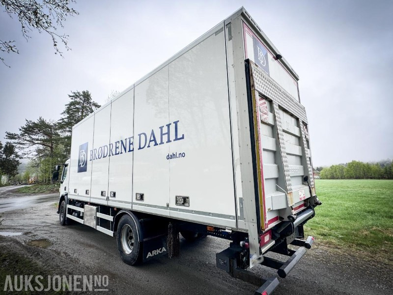 2016 Volvo FE - 320 - Distribusjons lastebil med bakløft - Gått kun 264.000 km - Camion fourgon: photos 4 2016 Volvo FE - 320 - Distribusjons lastebil med bakløft - Gått kun 264.000 km - Camion fourgon: photos 4