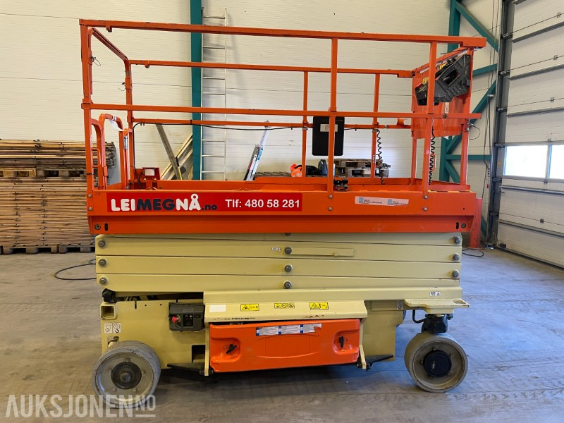 2017 JLG 3246 - Nacelle: photos 1 2017 JLG 3246 - Nacelle: photos 1