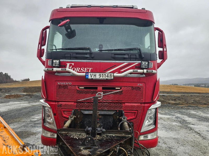 2017 Volvo FH 540 Tippbil med full brøytehydraulikk og planvibrator -Nye dekk for sesong(!!) - Camion benne: photos 3 2017 Volvo FH 540 Tippbil med full brøytehydraulikk og planvibrator -Nye dekk for sesong(!!) - Camion benne: photos 3