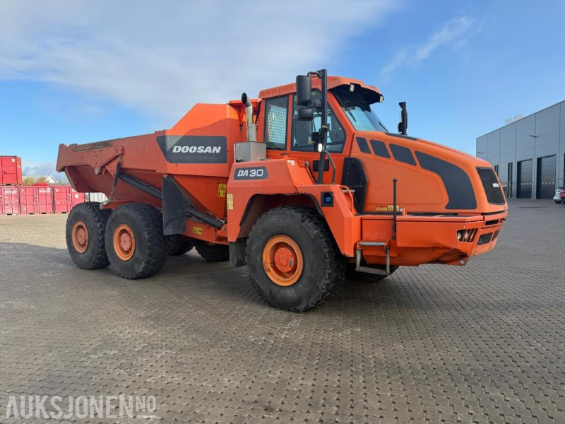 2018 Doosan DA30 DUMPER SERVICEHISTORIKK SENTRALSMØRING. - Tombereau: photos 2 2018 Doosan DA30 DUMPER SERVICEHISTORIKK SENTRALSMØRING. - Tombereau: photos 2