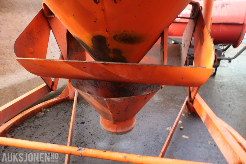 2018 Eichinger betongtobb 1000 liter / sertifisert til 03.26 - Matériel de chantier: photos 4 2018 Eichinger betongtobb 1000 liter / sertifisert til 03.26 - Matériel de chantier: photos 4