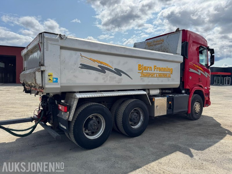 2018 Scania R580 GODT UTSTYRT TIPPBIL MED 3 AKSLET HENGER - crédit-bail 2018 Scania R580 GODT UTSTYRT TIPPBIL MED 3 AKSLET HENGER: photos 6