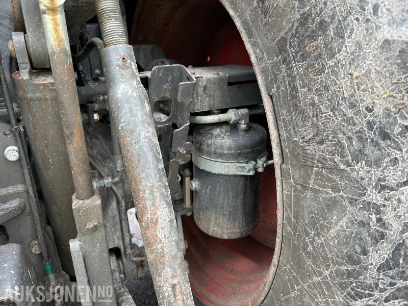 2019 CLAAS ARION 660 CMATIC TRAKTOR - 2865 Timer - Tracteur agricole: photos 4 2019 CLAAS ARION 660 CMATIC TRAKTOR - 2865 Timer - Tracteur agricole: photos 4