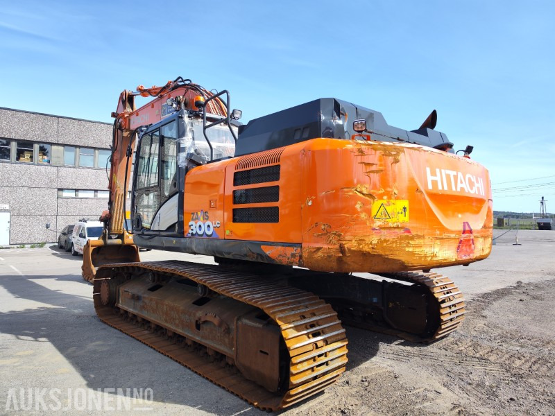 2019 Hitachi Zaxis ZX300LC-6 Beltegraver med graveskuffe - Pelle: photos 3 2019 Hitachi Zaxis ZX300LC-6 Beltegraver med graveskuffe - Pelle: photos 3