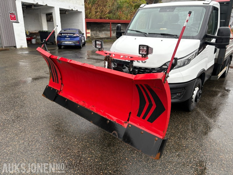 2019 Iveco Daily planbil m/ Hilltip IceStriker og Western Wide-Out brøyteplog - Camion plateau: photos 5 2019 Iveco Daily planbil m/ Hilltip IceStriker og Western Wide-Out brøyteplog - Camion plateau: photos 5