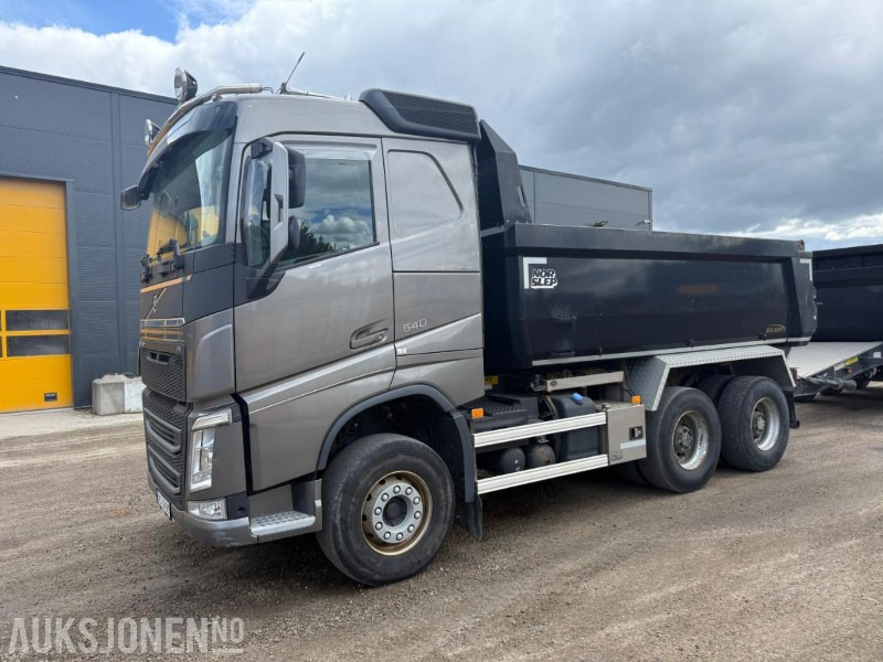 2019 VOLVO FH500 TIPPBIL SERVICEHISTORIKK LAV KM 6X4 EURO 6 - Camion benne: photos 1 2019 VOLVO FH500 TIPPBIL SERVICEHISTORIKK LAV KM 6X4 EURO 6 - Camion benne: photos 1