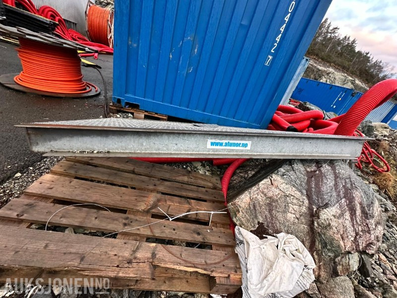 2020 Lintec container-rampe, kap 6000 kg - Matériel de chantier: photos 3 2020 Lintec container-rampe, kap 6000 kg - Matériel de chantier: photos 3