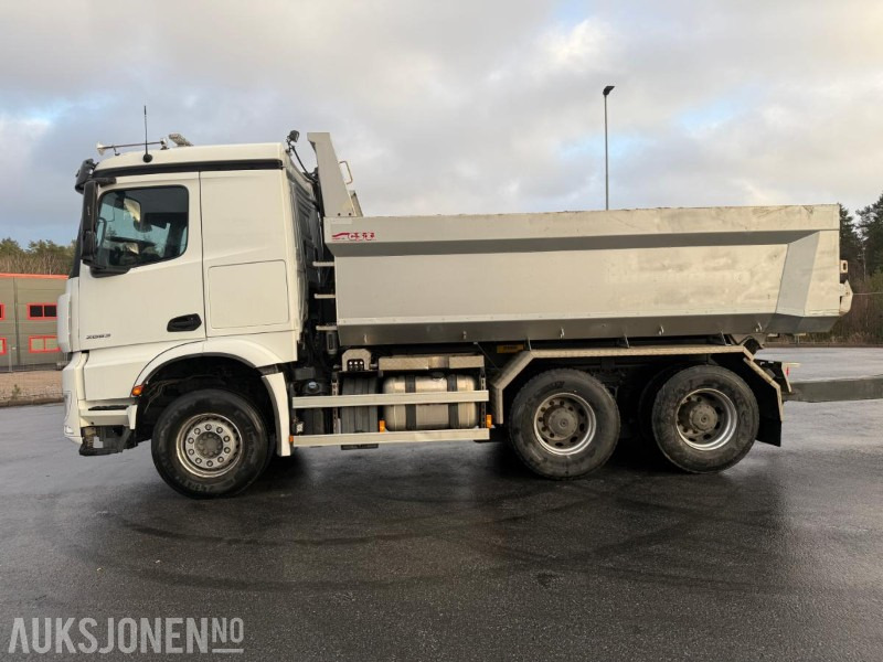 2020 Mercedes-Benz Arocs 2653 DUMPERBIL - GULLAVTALE - LAV KM. - Camion benne: photos 4 2020 Mercedes-Benz Arocs 2653 DUMPERBIL - GULLAVTALE - LAV KM. - Camion benne: photos 4