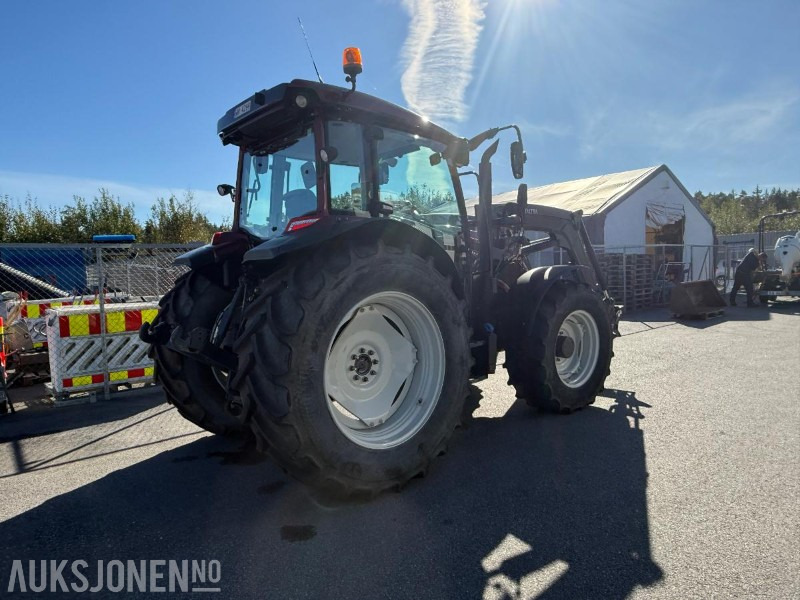 2020 Valtra A134 Traktor m/frontlaster. - Tracteur agricole: photos 4 2020 Valtra A134 Traktor m/frontlaster. - Tracteur agricole: photos 4