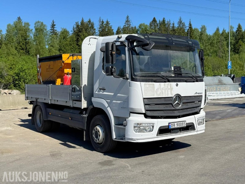 2021 Mercedes-Benz Atego 1530 lappebil/asfaltcontainer/hengsrød plan/adaptiv cruisecontrol/kamera - Camion plateau: photos 3 2021 Mercedes-Benz Atego 1530 lappebil/asfaltcontainer/hengsrød plan/adaptiv cruisecontrol/kamera - Camion plateau: photos 3