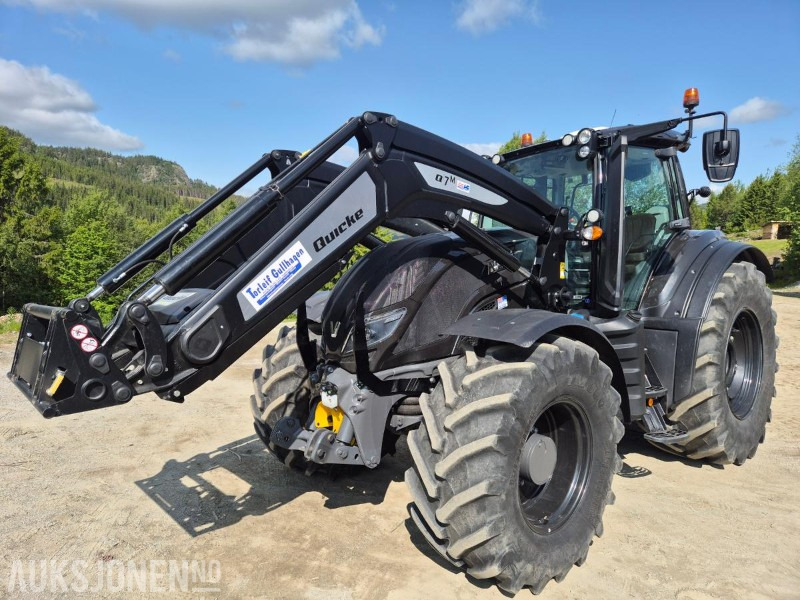 2021 Valtra T 234 VERSU med laster og front hydraulikk / PTO - Tracteur agricole: photos 1 2021 Valtra T 234 VERSU med laster og front hydraulikk / PTO - Tracteur agricole: photos 1