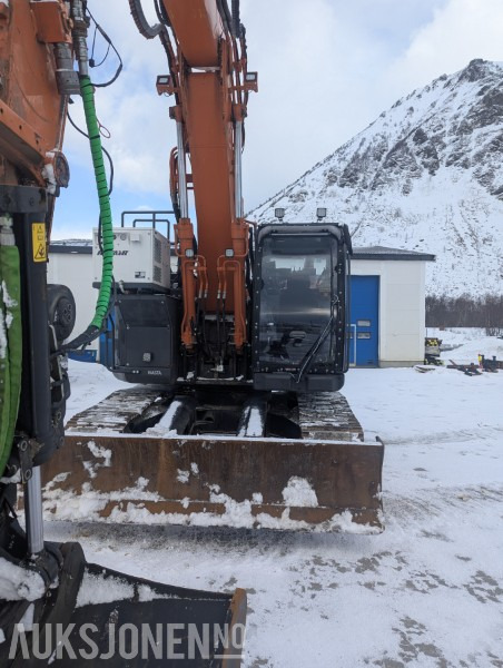 2023 Hitachi ZX225USLC-7 - Montabert CPA, GPS, rototilt, to-delt bom +++ - Pelle: photos 3 2023 Hitachi ZX225USLC-7 - Montabert CPA, GPS, rototilt, to-delt bom +++ - Pelle: photos 3