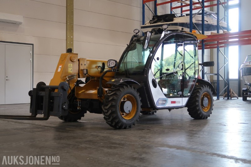 2023 XCMG XC6-2506E Elektrisk teleskoptruck - Skuff - Gafler - Lader, Kun 13 Timer - Chariot télescopique: photos 2 2023 XCMG XC6-2506E Elektrisk teleskoptruck - Skuff - Gafler - Lader, Kun 13 Timer - Chariot télescopique: photos 2
