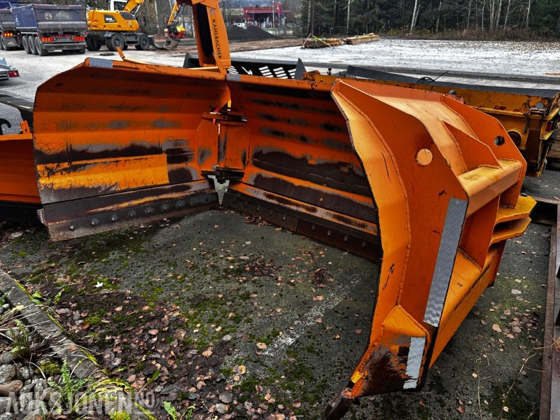 2011 Tellefsdal U-plow HK 5200 - 17` U-Plog - Accessoire pour Engins de chantier: photos 5 2011 Tellefsdal U-plow HK 5200 - 17` U-Plog - Accessoire pour Engins de chantier: photos 5