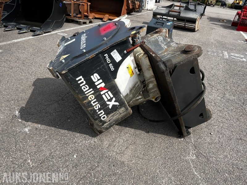 Accessoire pour Engins de chantier 2018 Simex PHD 600 Asfaltfres - OilQuick 90R feste: photos 1