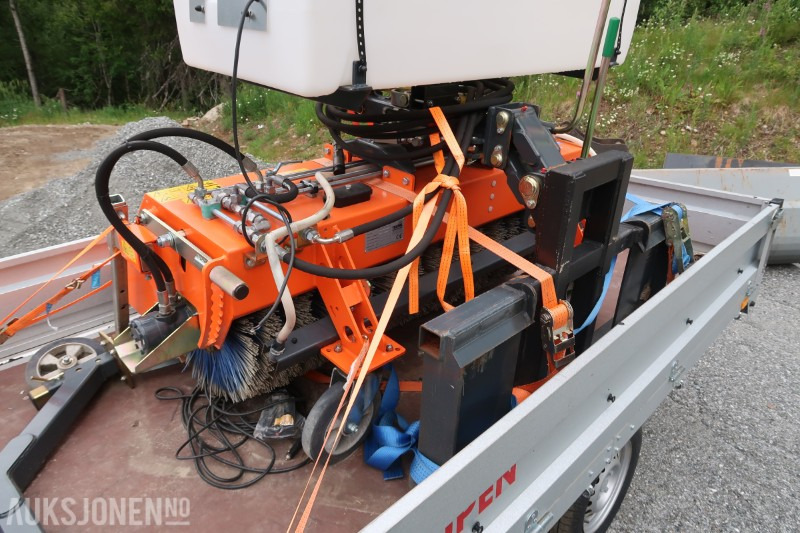 2018 Tuchel plus 590 - 150cm feiemaskin til BOBCAT / CAT - Accessoire pour Engins de chantier: photos 3 2018 Tuchel plus 590 - 150cm feiemaskin til BOBCAT / CAT - Accessoire pour Engins de chantier: photos 3