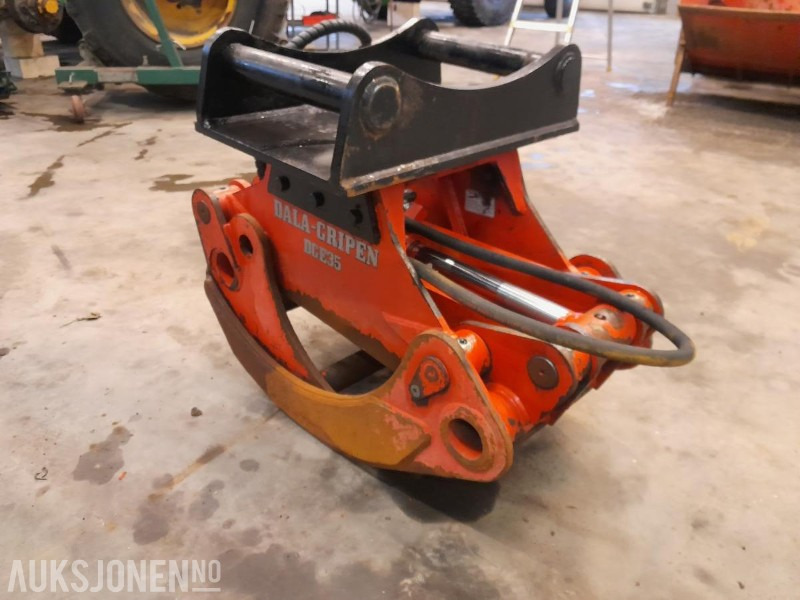 2021 DALA-GRIPEN - DGE35 klo / klype med S60-feste - Accessoire pour Engins de chantier: photos 3 2021 DALA-GRIPEN - DGE35 klo / klype med S60-feste - Accessoire pour Engins de chantier: photos 3