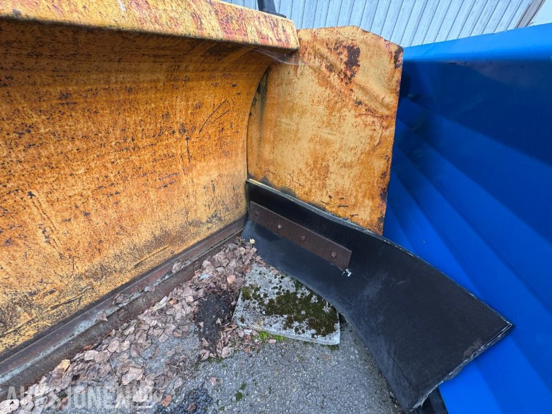 Accessoire pour Engins de chantier Brøyteskjær med vinger / Trima feste: photos 7