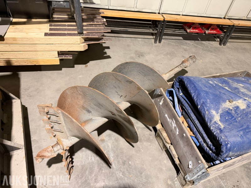 Metallborr - Til CAT kompaktlaster - Accessoire pour Engins de chantier: photos 3 Metallborr - Til CAT kompaktlaster - Accessoire pour Engins de chantier: photos 3