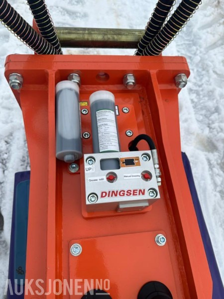 NY OG UBRUKT KM 1250 s60 Feste CE Merket 1400kg 12-18 Tonn maskin FABRIKKGARANTI - Accessoire pour Engins de chantier: photos 3 NY OG UBRUKT KM 1250 s60 Feste CE Merket 1400kg 12-18 Tonn maskin FABRIKKGARANTI - Accessoire pour Engins de chantier: photos 3