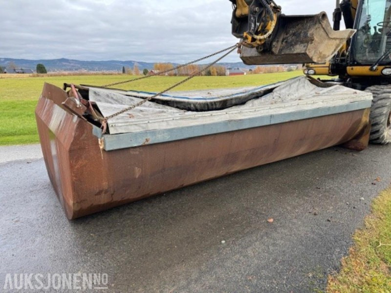 Asfaltbalje - Matériel de chantier: photos 1 Asfaltbalje - Matériel de chantier: photos 1