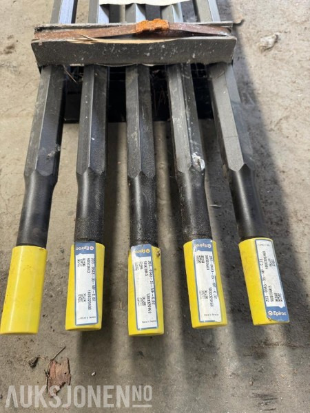 Borstreng tunnelmaskin. Epiroc T drills strings - Foreuse: photos 1 Borstreng tunnelmaskin. Epiroc T drills strings - Foreuse: photos 1