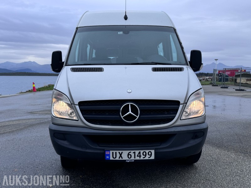 2012 Mercedes-Benz Sprinter minibuss - 9 seter - Registrert som personbil - Det medfølger ekstra seter - Webasto bak EU godkjennes før salg - Bus: photos 2 2012 Mercedes-Benz Sprinter minibuss - 9 seter - Registrert som personbil - Det medfølger ekstra seter - Webasto bak EU godkjennes før salg - Bus: photos 2