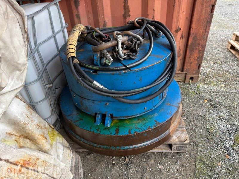 Hydraulisk magnet - Diameter på plate 125 cm - Matériel de chantier: photos 1 Hydraulisk magnet - Diameter på plate 125 cm - Matériel de chantier: photos 1