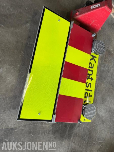 Kantslått skilt med lys - Matériel de chantier: photos 1 Kantslått skilt med lys - Matériel de chantier: photos 1