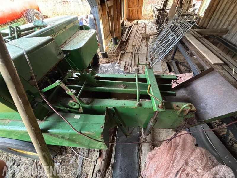 1900 John deere 332A firkantpresse - Machine agricole: photos 4 1900 John deere 332A firkantpresse - Machine agricole: photos 4